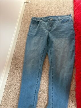 Classic Light Wash Blue Jeans